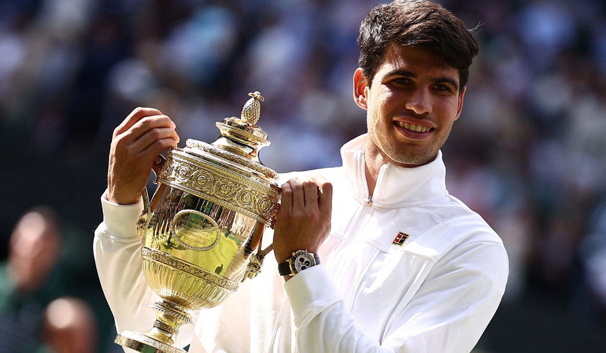 Young Carlos Alcaraz humbles Novak Djokovic to win Wimbledon title